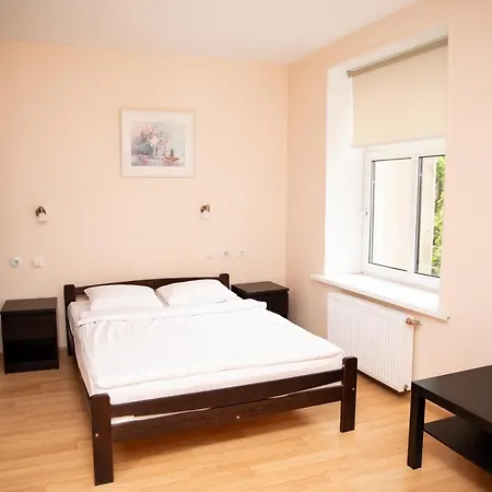 Hotell Avitar 3*