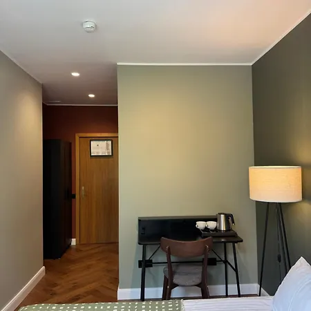 Hotell Avitar 3*